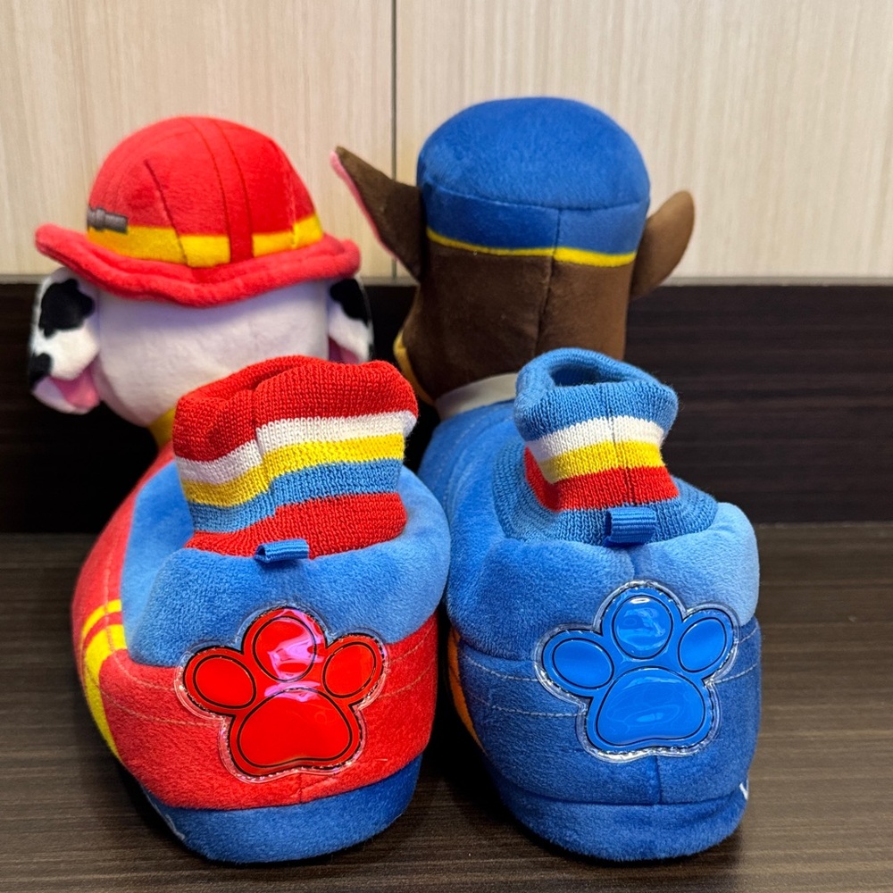 Paw Patrol Kids Slippers - Red and Blue - Picture 5 of 6